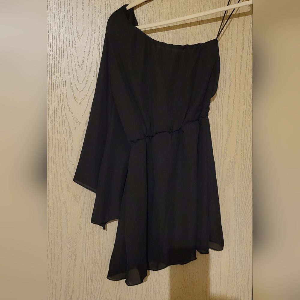Off the Shoulder Top by TRAMP size L